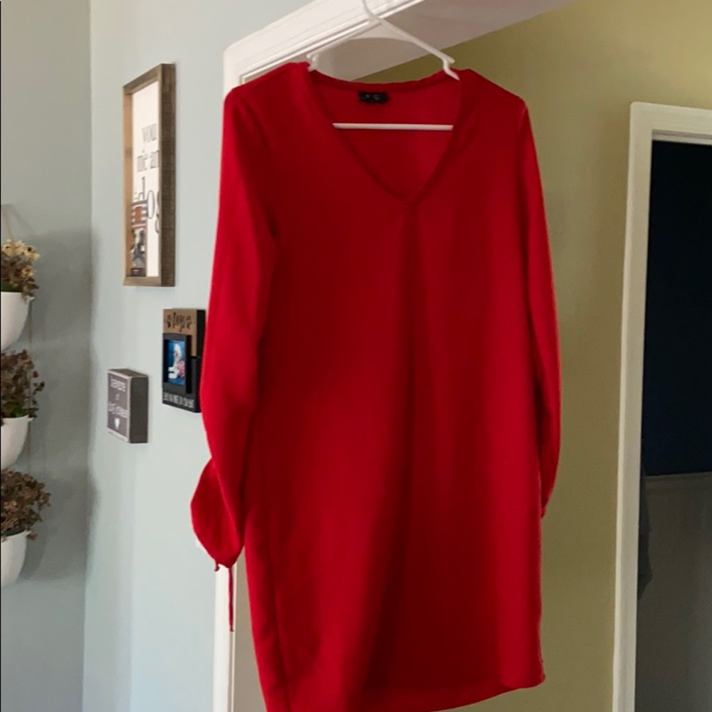 Tahari red size 2 dress